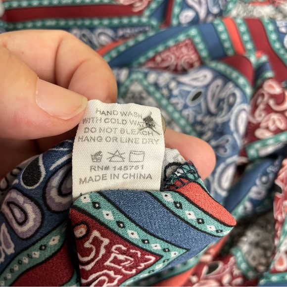 Altar'd State Blue/Multicolor Print Bohemian Blouse w/Bell Sleeves and Tie Front - Picture 6 of 8